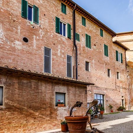 Porta Romana Elegant Apartments With Private Parking! Siena Bagian luar foto