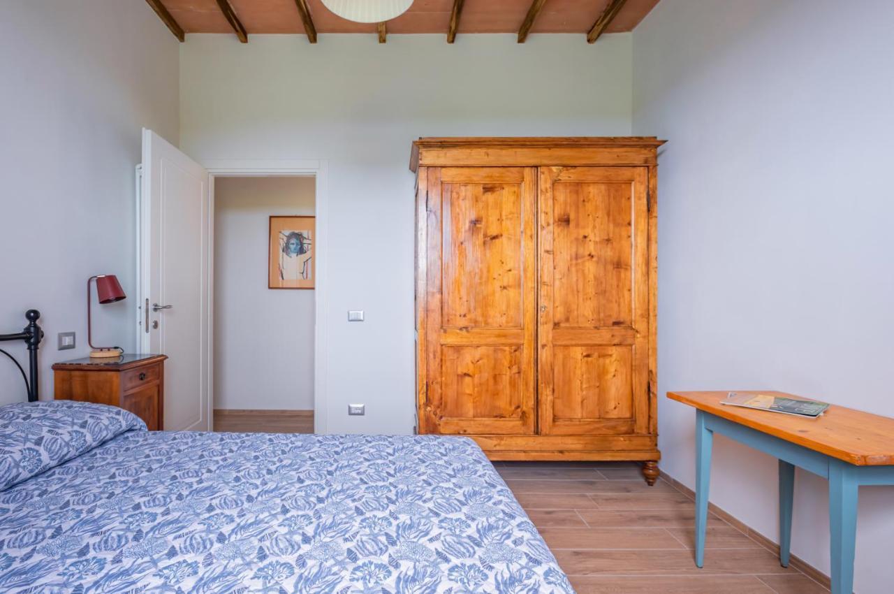 Porta Romana Elegant Apartments With Private Parking! Siena Bagian luar foto