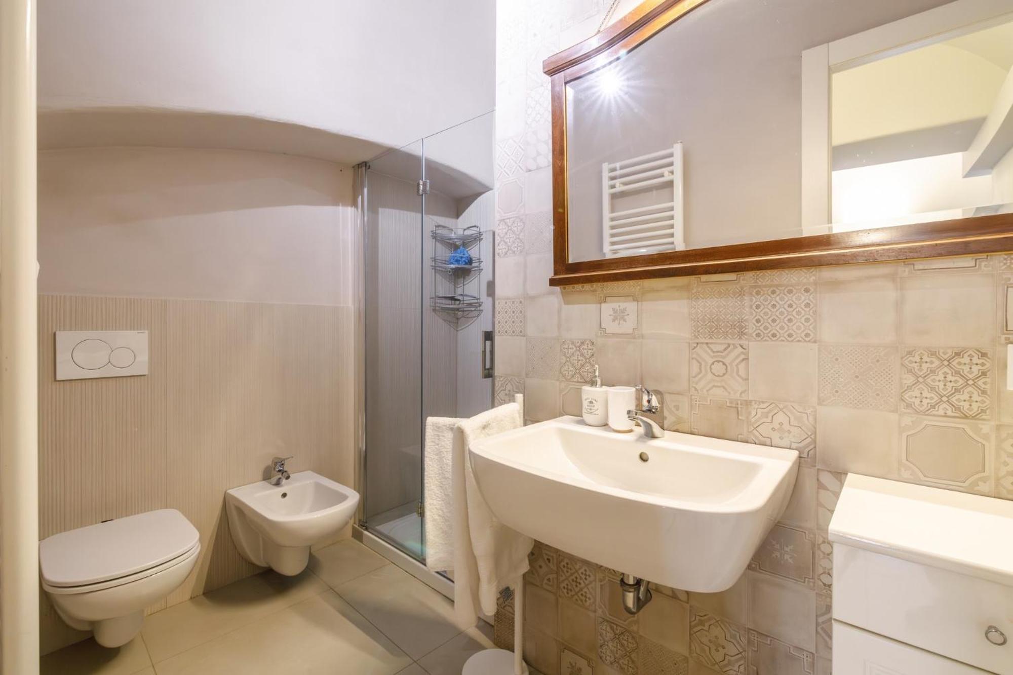 Porta Romana Elegant Apartments With Private Parking! Siena Bagian luar foto